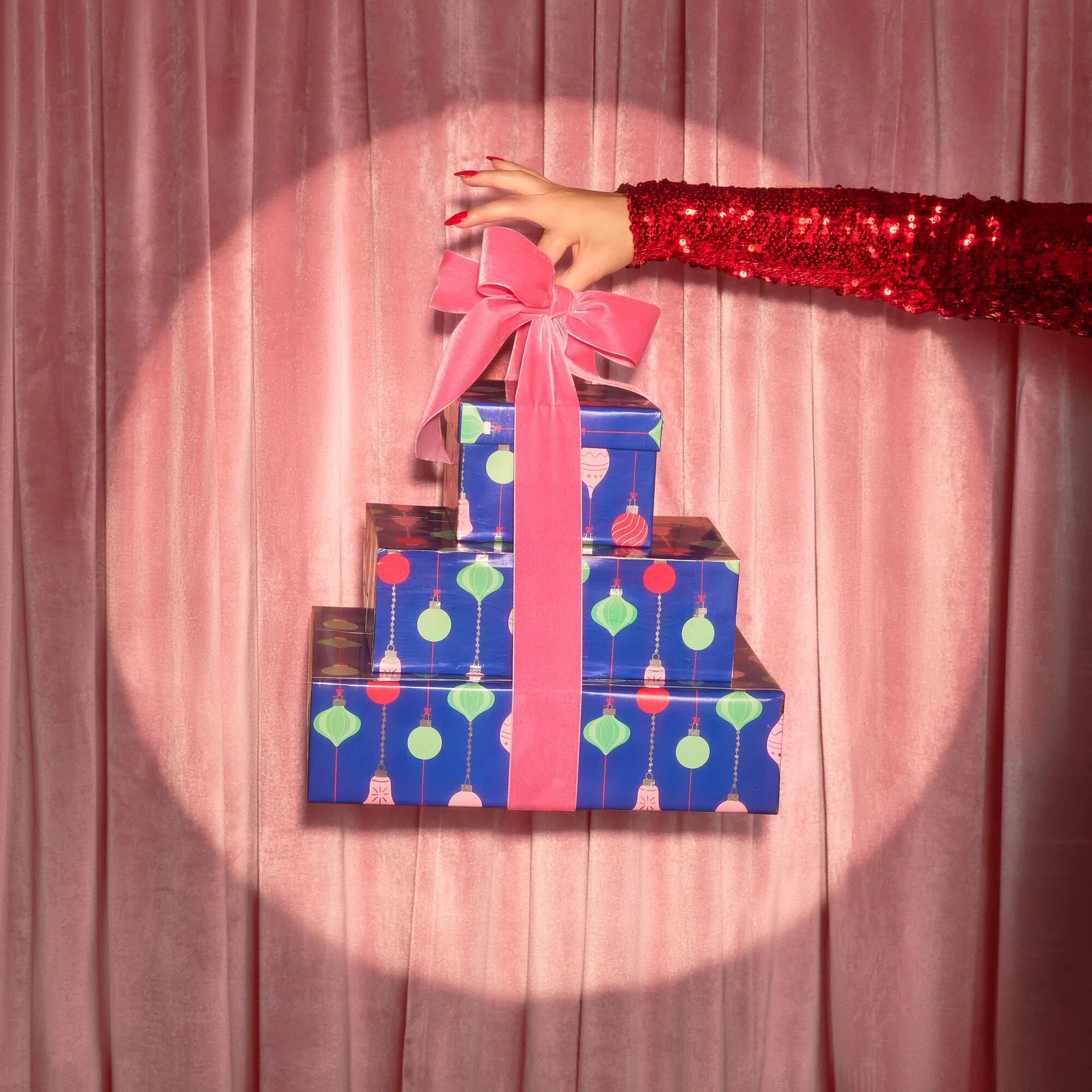 Volcano Scented Wrapping Paper, 2-Pack - Image 2